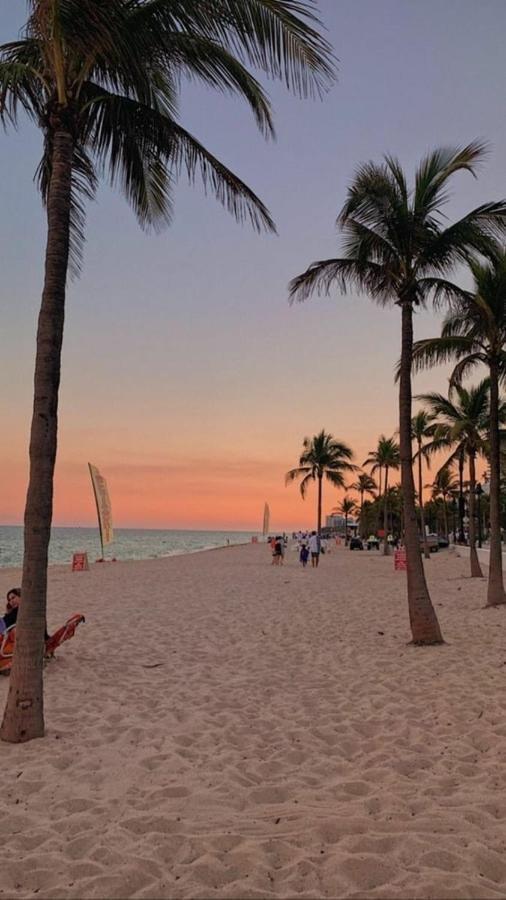 Downtown Hollywood Holiday Retreat Dania Beach Apartman Kültér fotó
